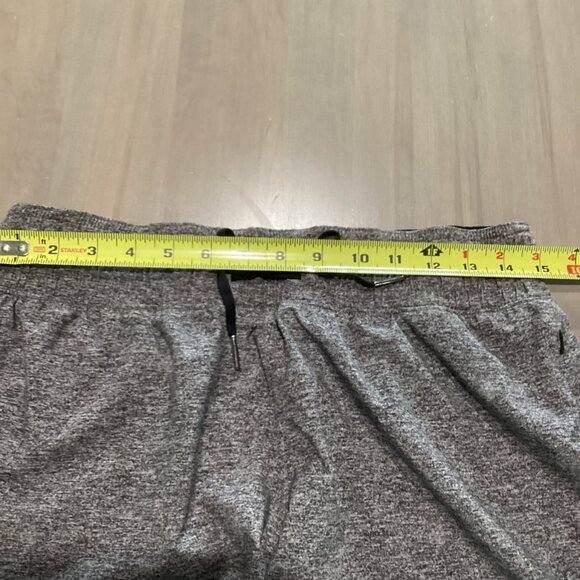 Lululemon Black/Gray Choose a Side Reversible Mid-Rise Shorts - 3" Inseam - Picture 7 of 8